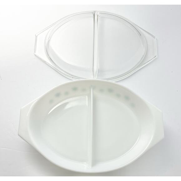 1950s Pyrex “Snowflake, White” Oval Divided Dish & Lid 12 1/2” 1.5qt - Picture 6 of 10